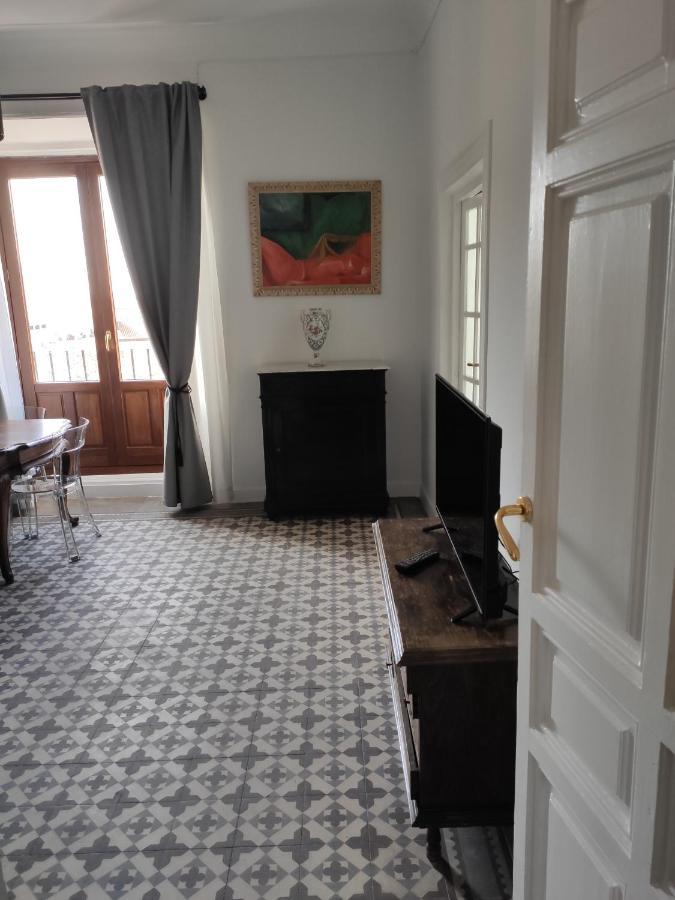 Nuevo Elegante Piso Vintage En Plena Plaza Mayor Madrid Exterior photo